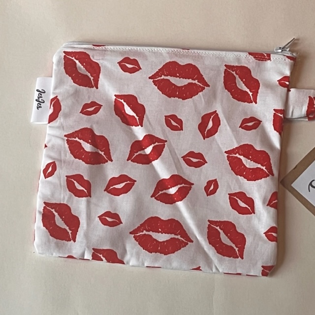 Product: Etui 'Kusjes'